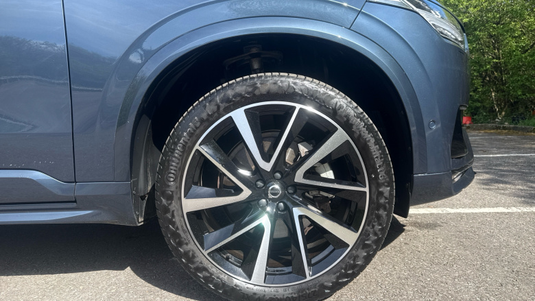 Volvo XC90 2.0 B6P Ultimate Dark 5dr AWD Geartronic Petrol Estate